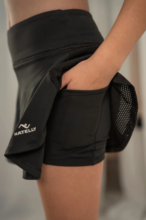 Spódniczka dziewczęca z getrami i siateczką ActiveMesh czarna - kieszonka na smartfon