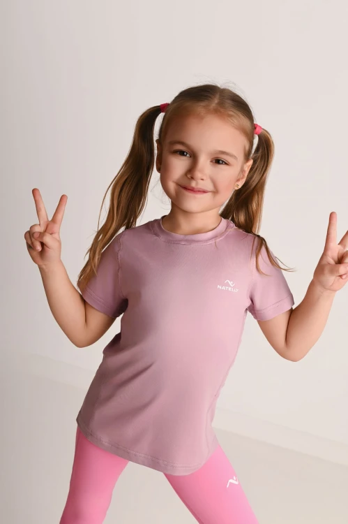 Różowa koszulka dziewczęca z przeszyciami i odblaskiem