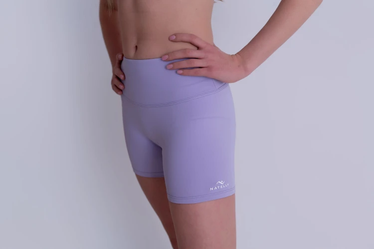 Szorty damskie ActiveGlow jasny fiolet - przód