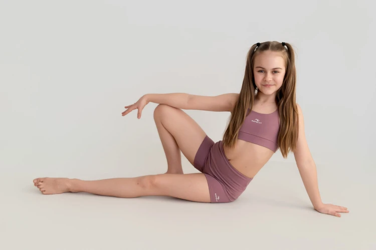 Szorty dziewczęce ActiveGlow brudny róż